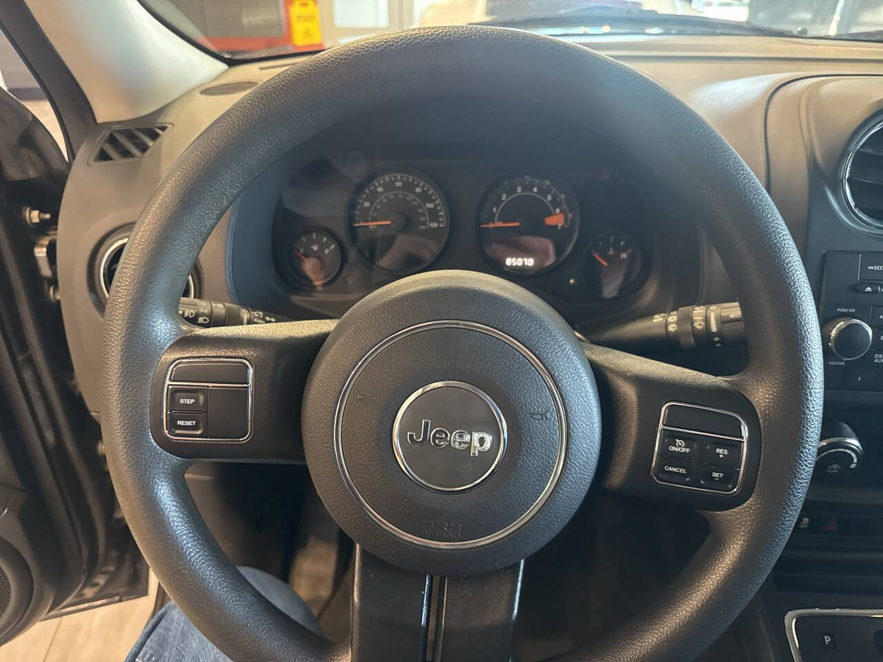 Used 2016 Jeep Patriot Sport FWD image 26