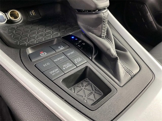 Used 2024 Toyota RAV4 XLE image 21