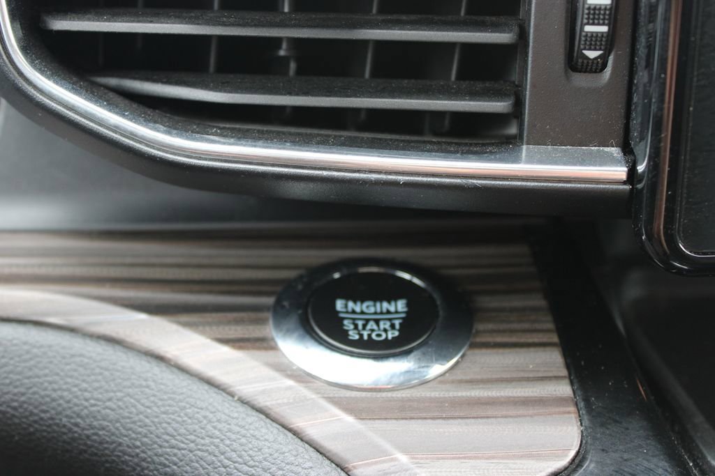 Used 2023 Ford Explorer Limited image 46