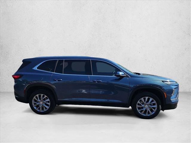 Used 2025 Buick Enclave Preferred FWD image 5
