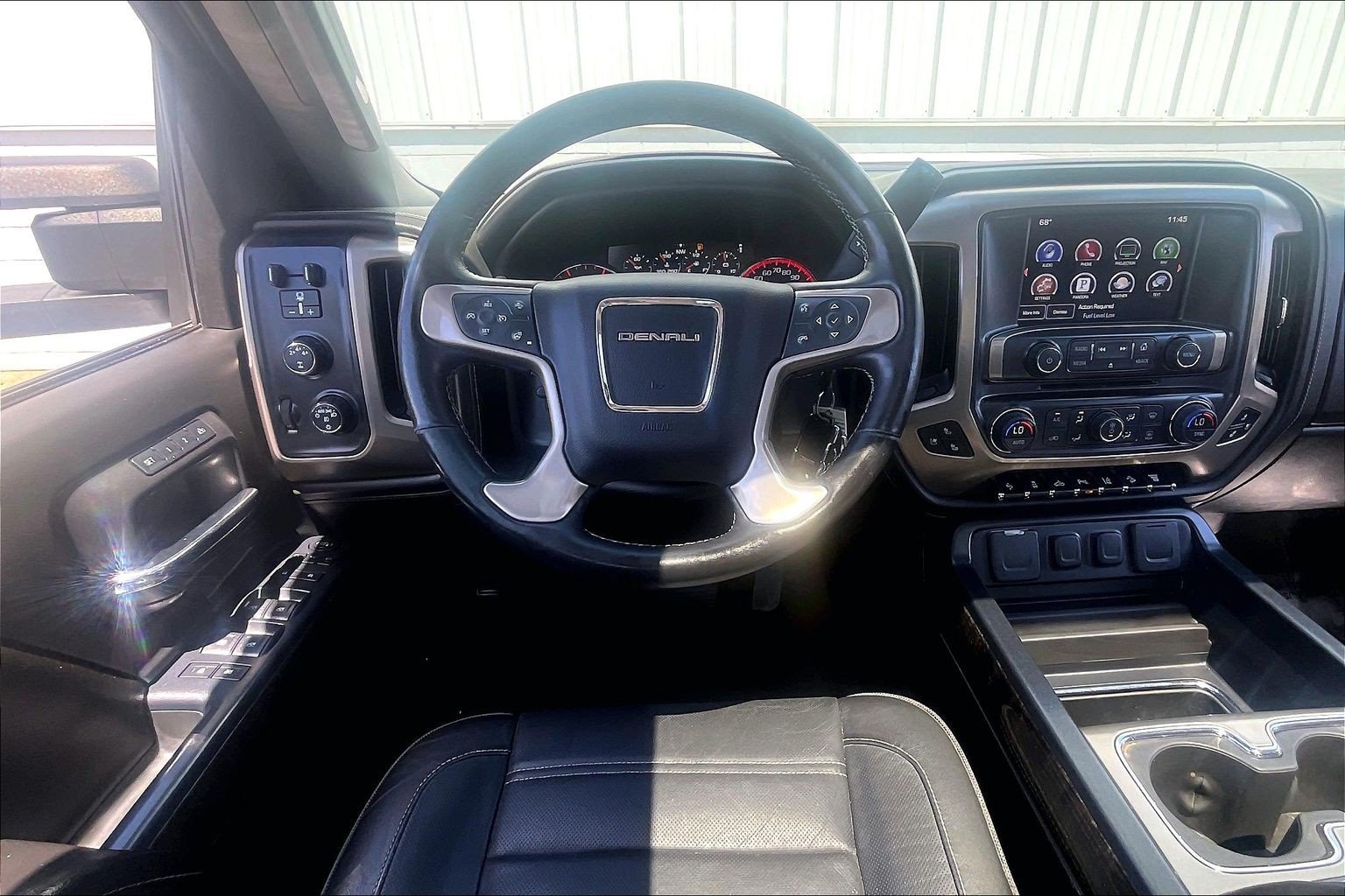 Used 2016 GMC Sierra 2500 Denali w/ Duramax Plus Package AWD/4WD image 6