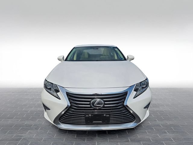 Used 2017 Lexus ES 350 w/ Accessory Package 2 FWD image 2
