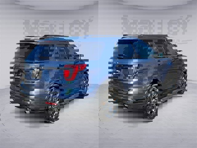 Certified 2018 Ford Explorer Sport w/ Equipment Group 401A image 5