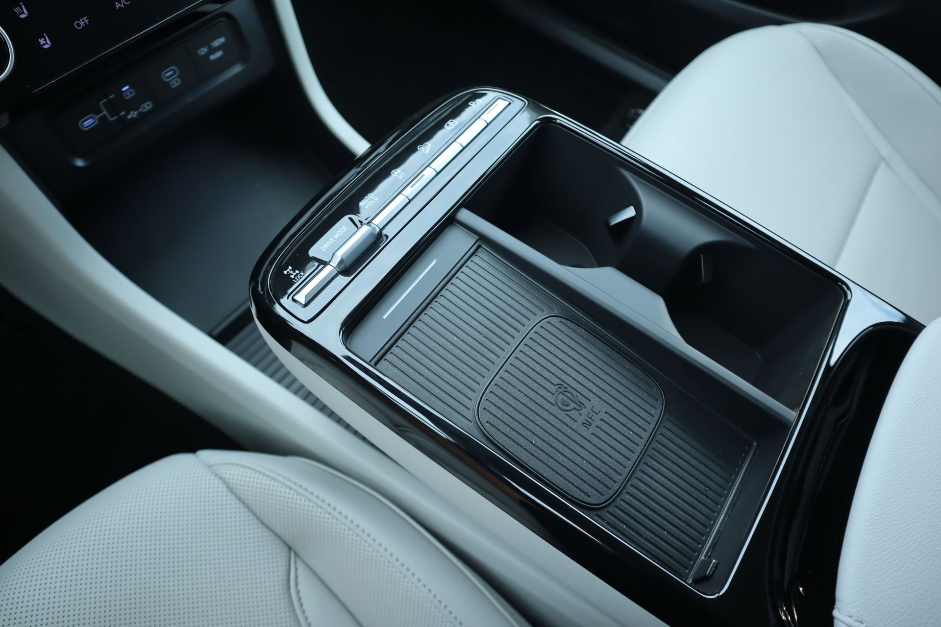 New 2026 Hyundai Tucson Limited image 17