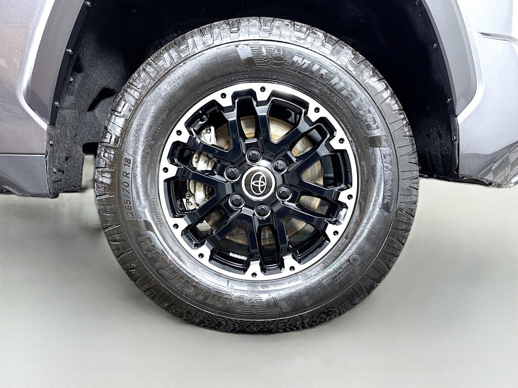 Used 2022 Toyota Tundra SR5 w/ TRD Off-Road Package AWD/4WD image 45