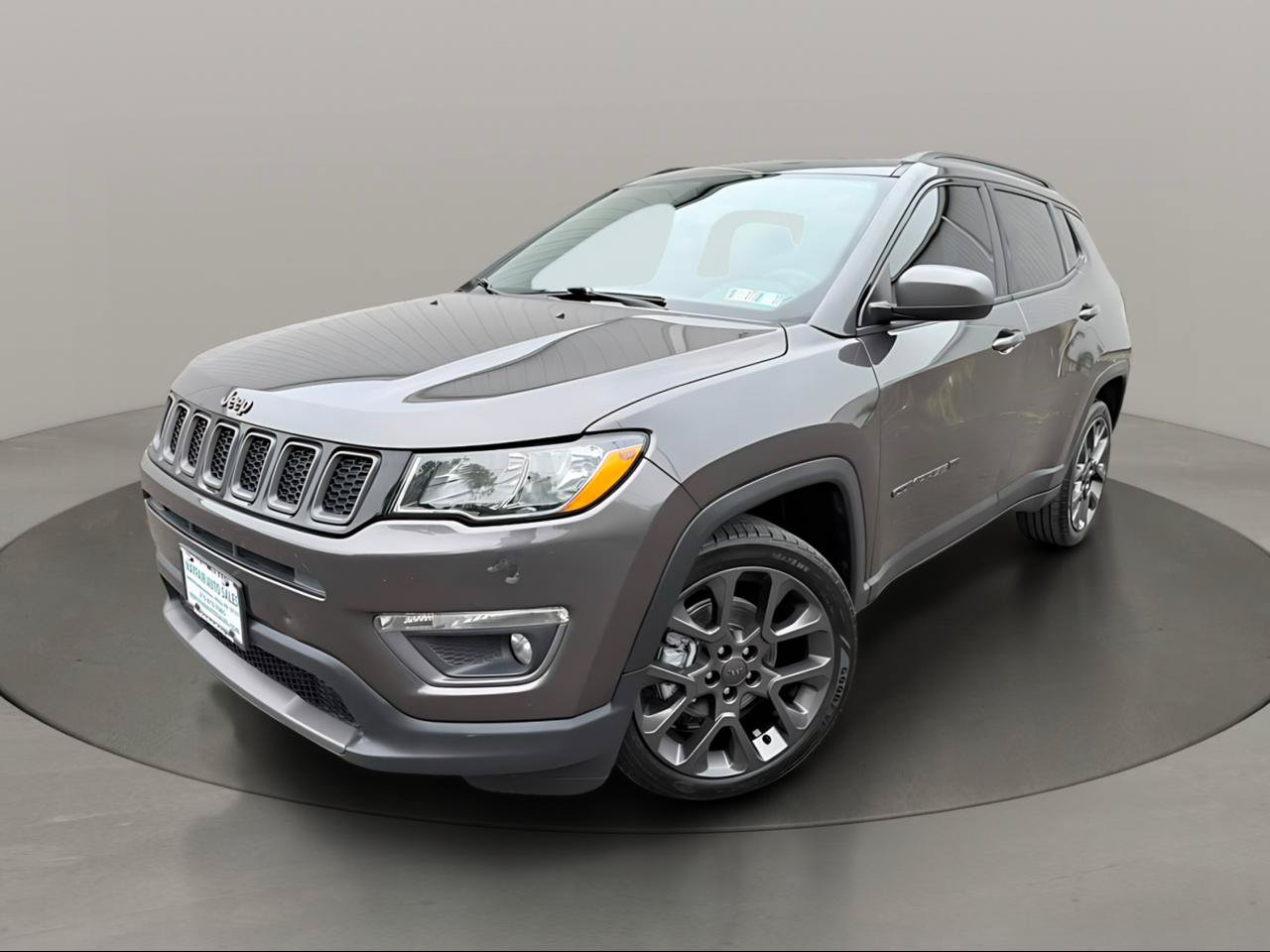 Used 2021 Jeep Compass Latitude w/ Sun and Sound Group FWD image 1