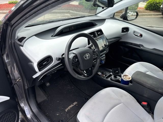 Used 2019 Toyota Prius LE FWD image 6