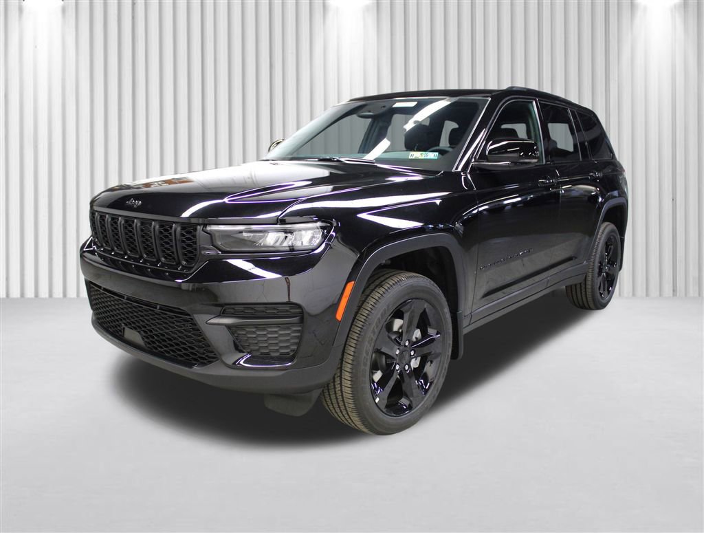 New 2025 Jeep Grand Cherokee Altitude image 8