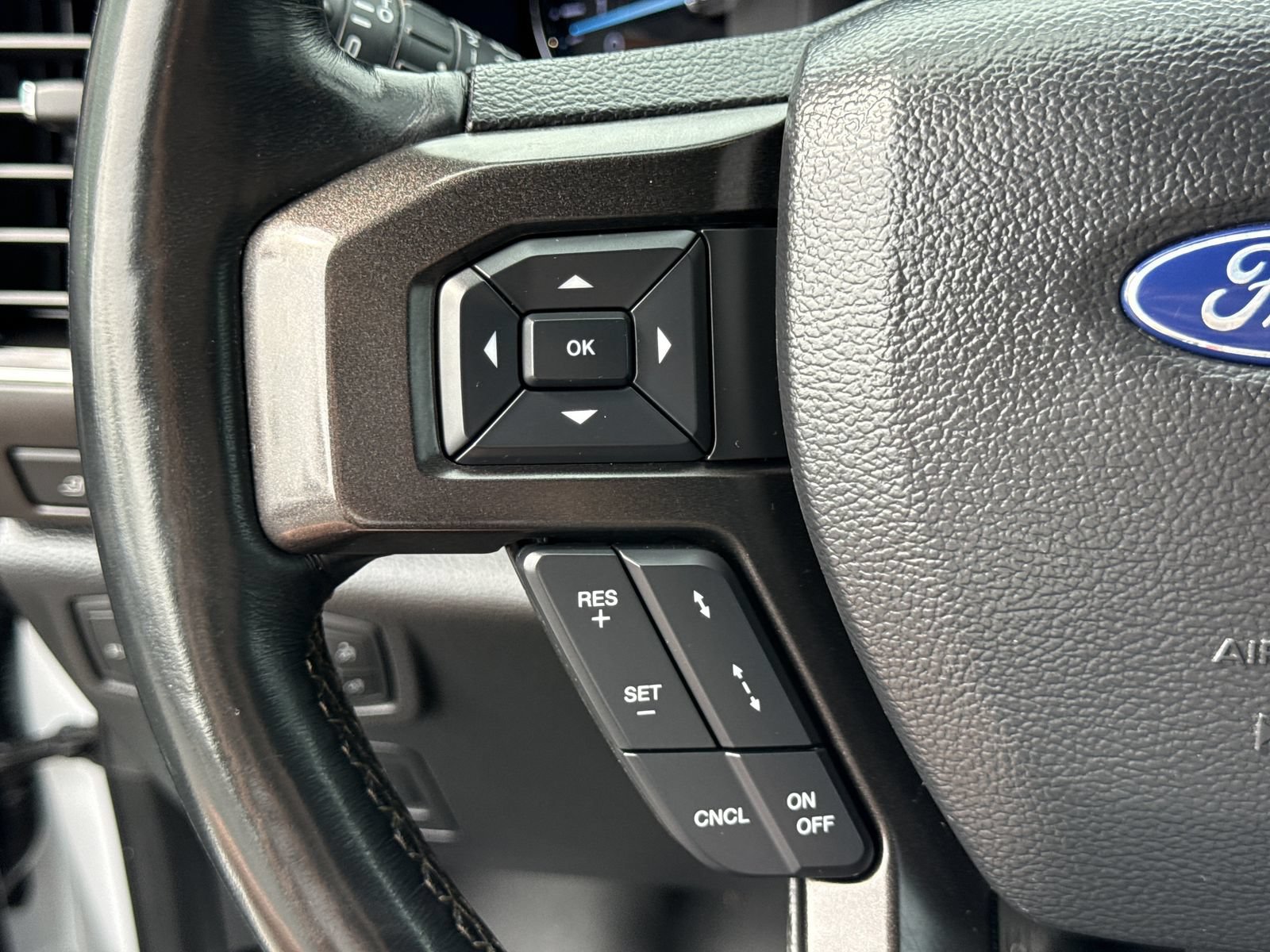 Used 2021 Ford Expedition Max Limited RWD image 34