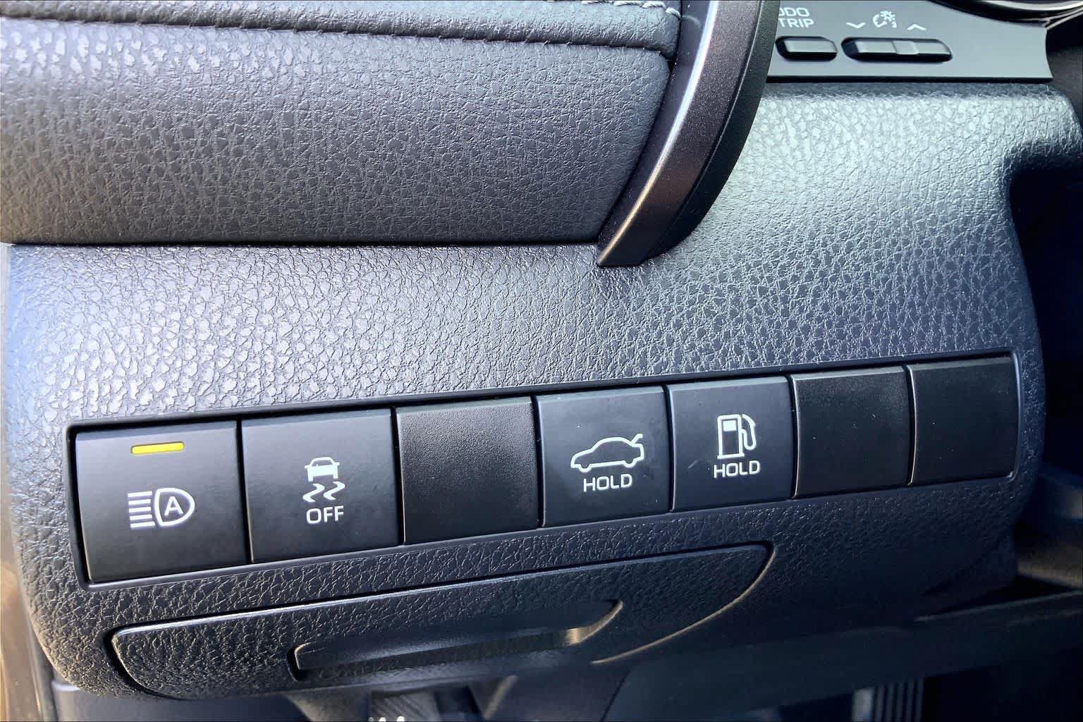 Used 2021 Toyota Camry SE AWD/4WD image 36