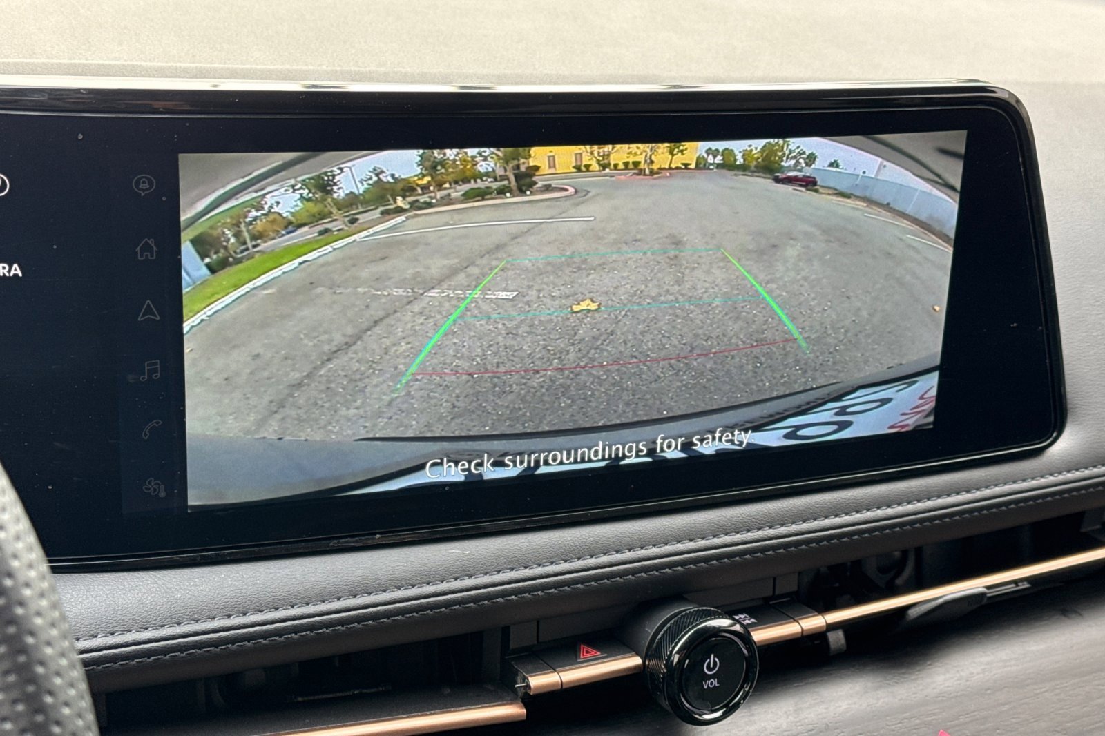 Certified 2024 Nissan Ariya FWD image 23