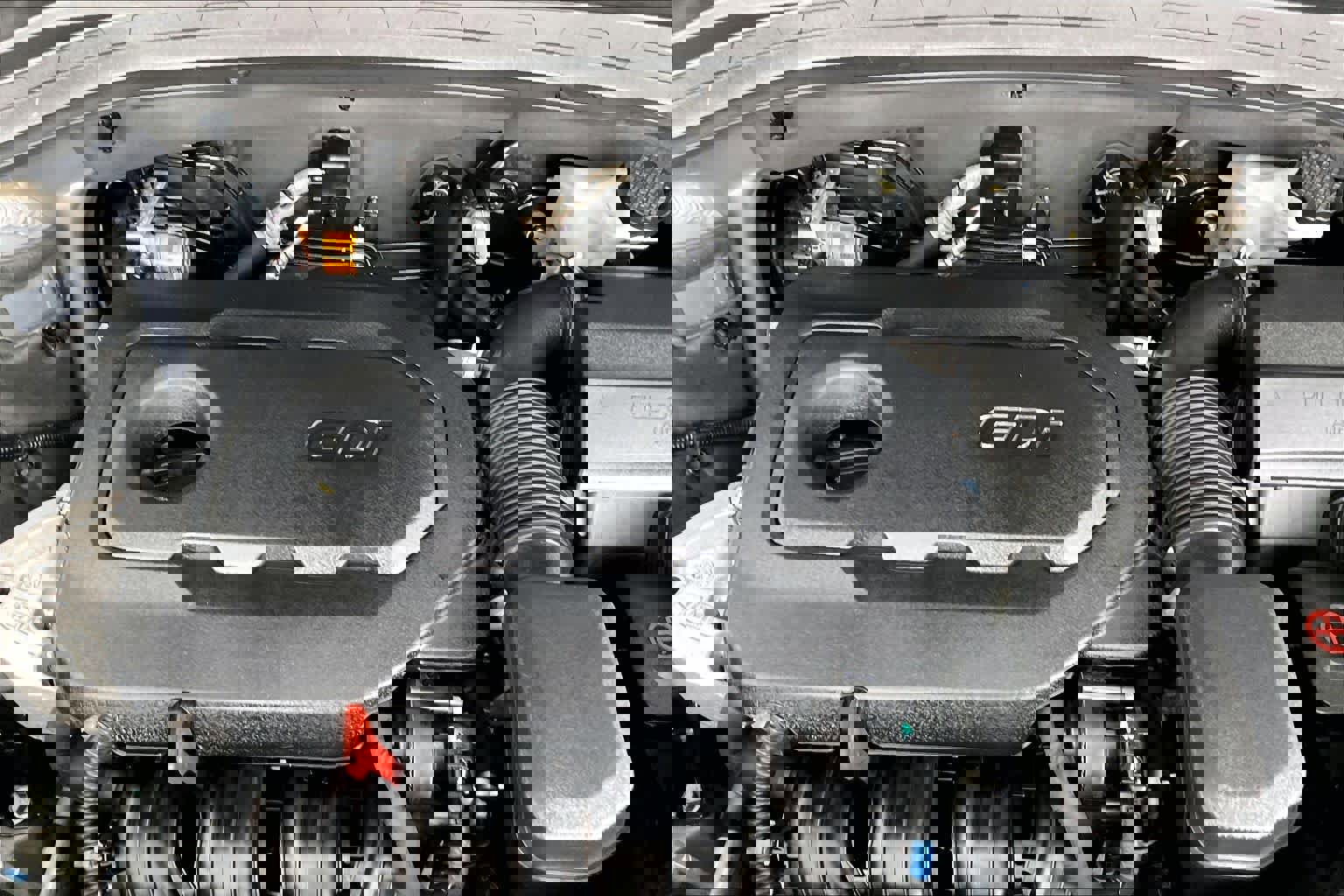 Used 2020 Hyundai Santa Fe SEL w/ Convenience Package image 28