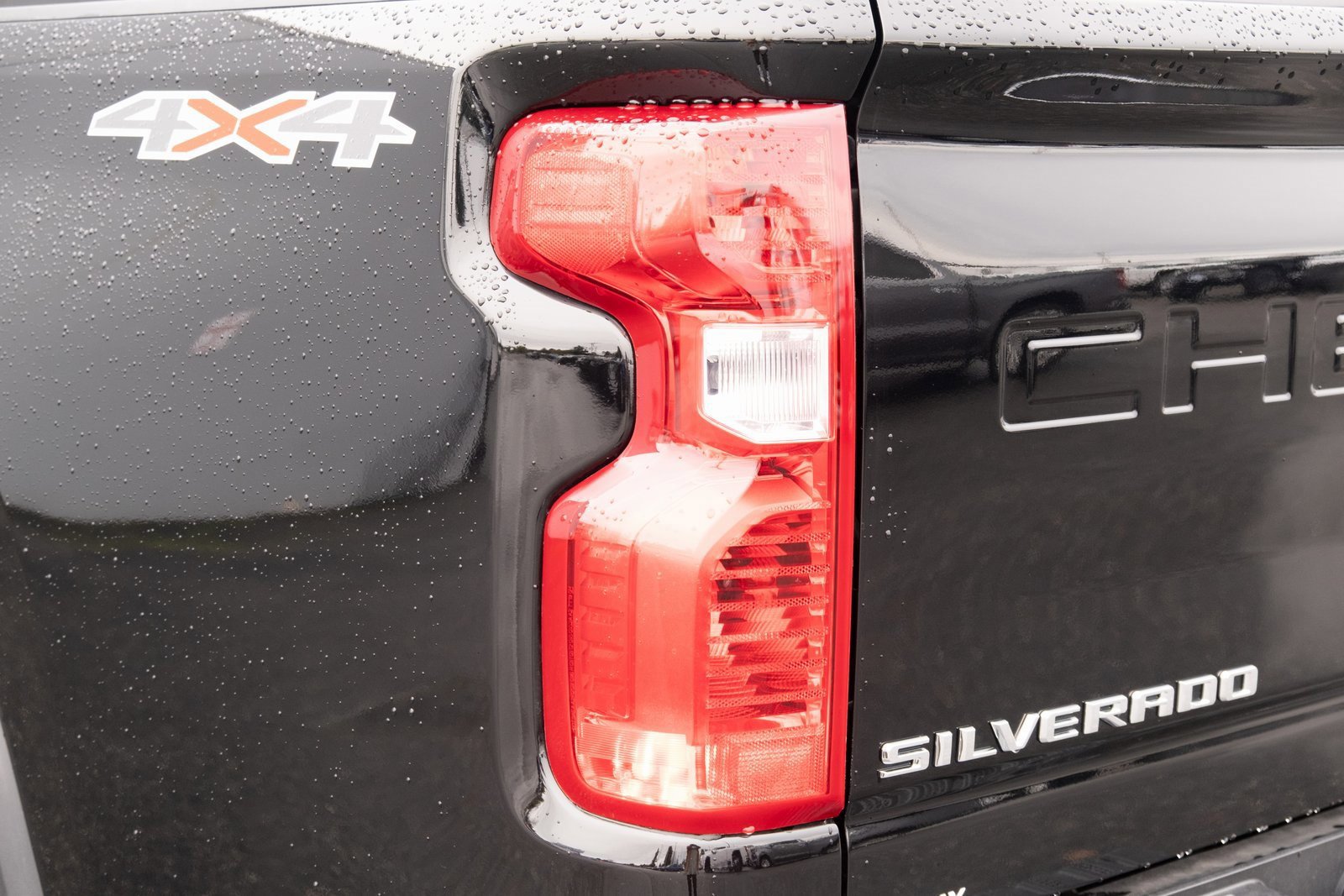 Used 2024 Chevrolet Silverado 3500 LT image 19