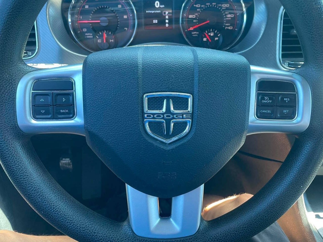 Used 2014 Dodge Charger SE RWD image 16