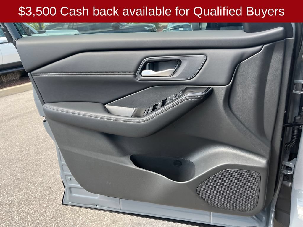 New 2026 Nissan Rogue Dark Armor FWD image 11