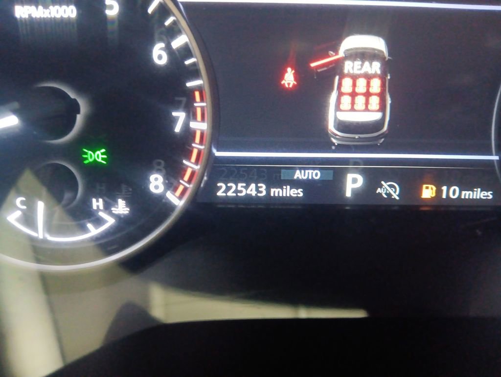 Used 2024 Nissan Pathfinder SV image 17