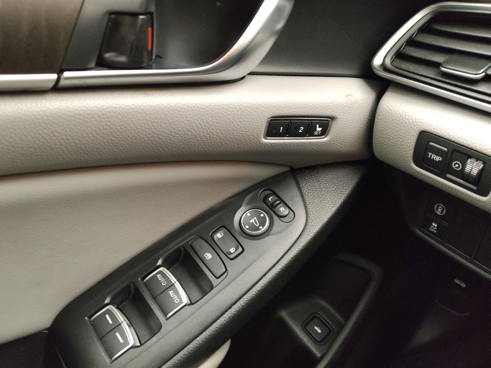 Used 2018 Honda Accord EX-L image 27