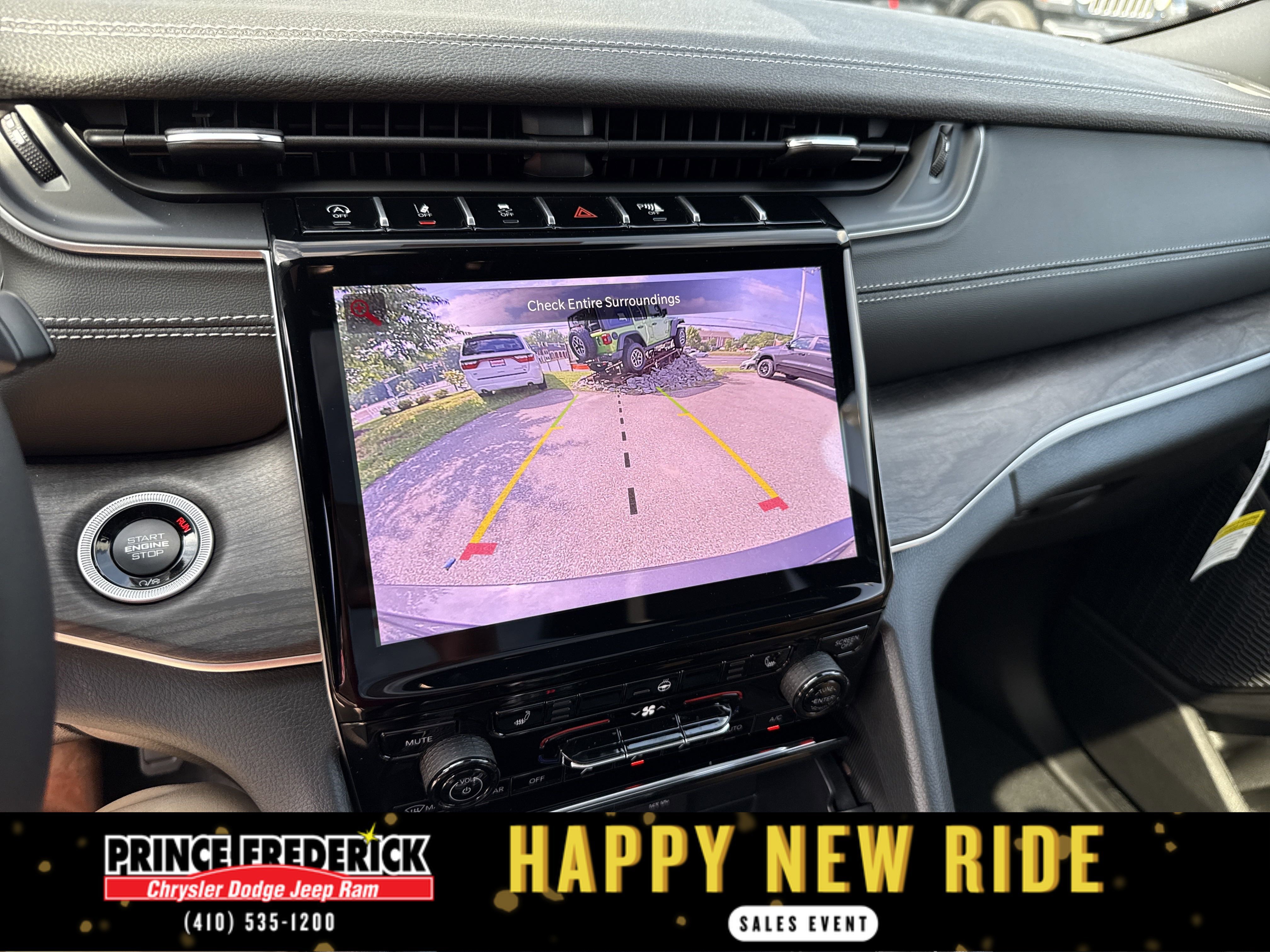 New 2025 Jeep Grand Cherokee L Limited w/ Black Appearance Package image 31