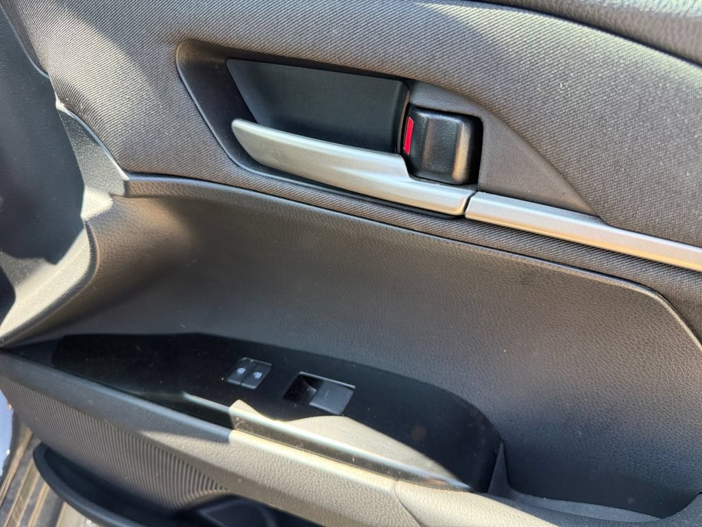 Used 2025 Toyota Camry LE FWD image 38