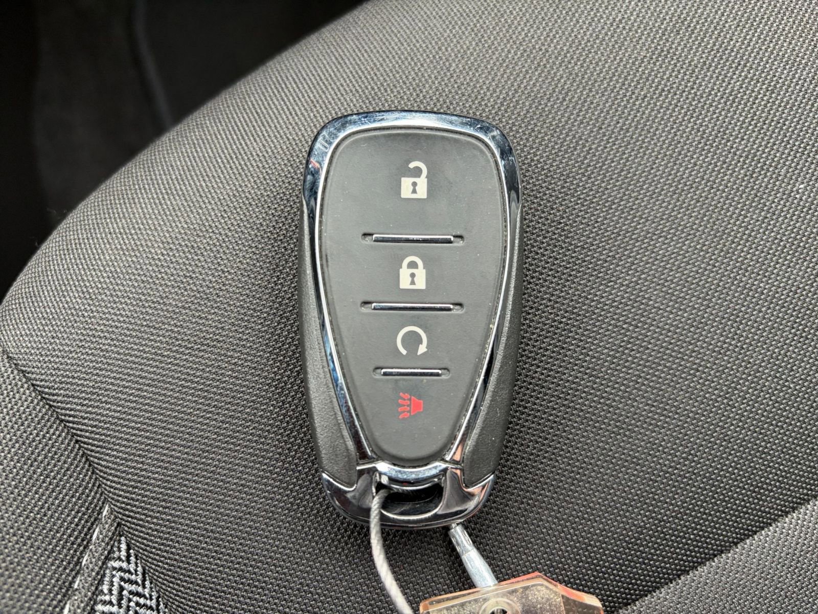 Used 2025 Chevrolet TrailBlazer LT w/ Driver Confidence Package image 22