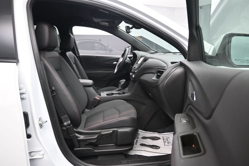 Used 2024 Chevrolet Equinox RS FWD image 28