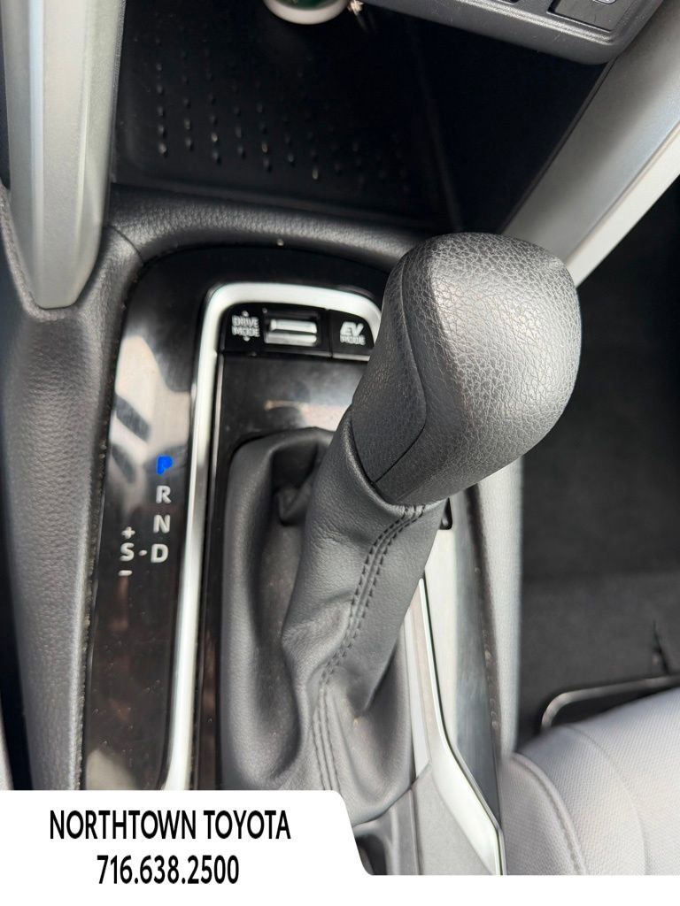 Used 2024 Toyota Corolla Cross S AWD/4WD image 19