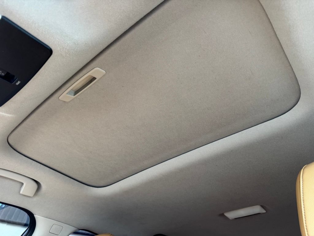 Used 2021 Nissan Sentra SV w/ SV Premium Package FWD image 29