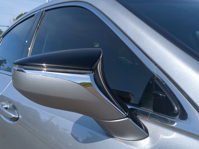 Used 2024 Lexus ES 350 w/ Premium Package image 11