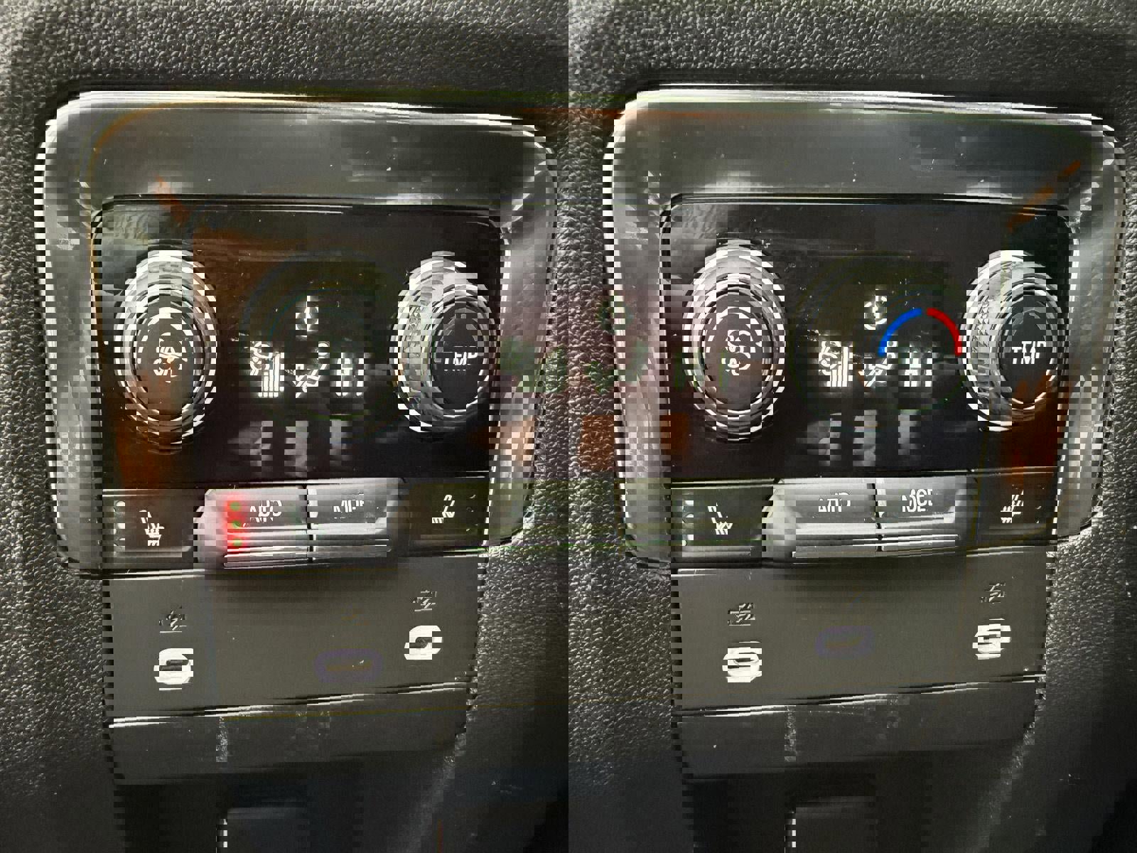 Used 2022 Chevrolet Tahoe RST w/ Luxury Package image 19