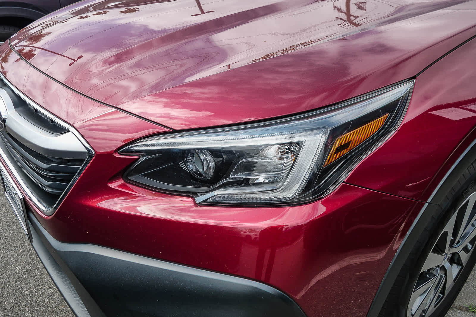 Used 2021 Subaru Outback Premium AWD/4WD image 2