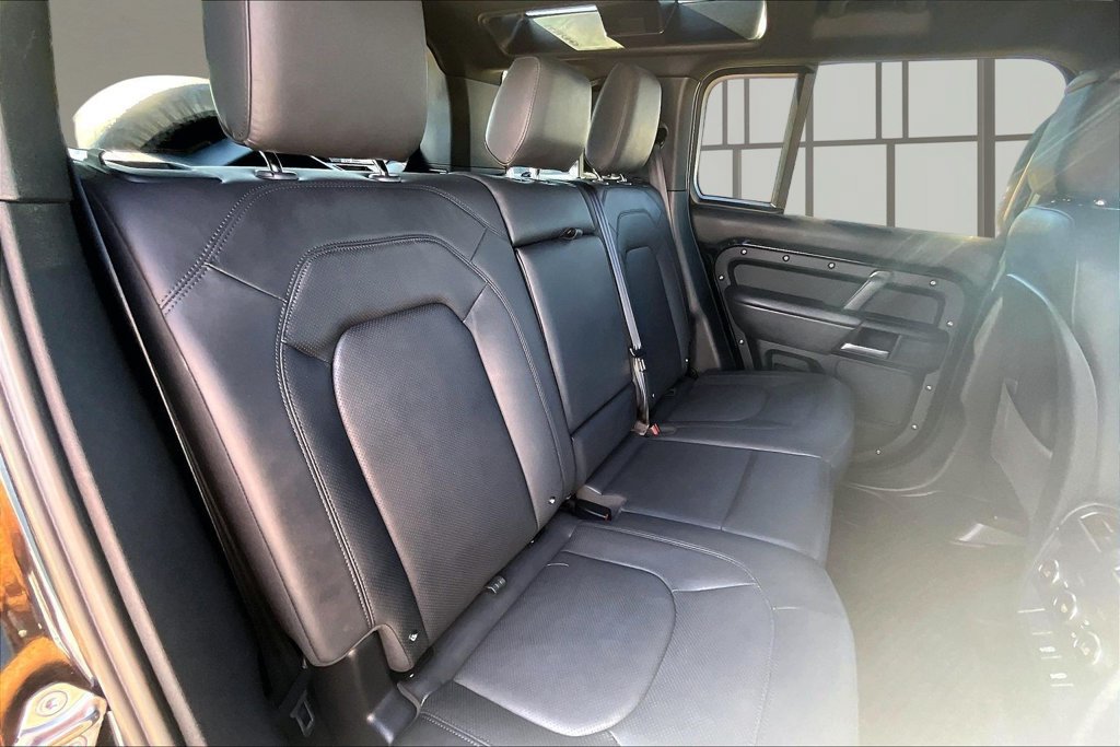 Certified 2026 Land Rover Defender 110 X-Dynamic SE AWD/4WD image 27