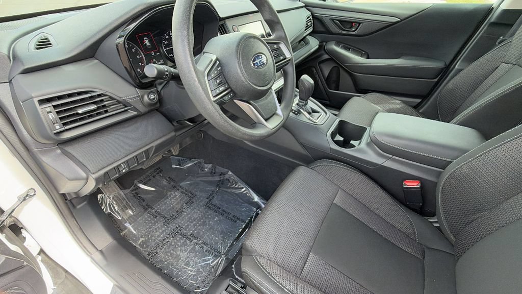 Certified 2025 Subaru Outback AWD/4WD image 10