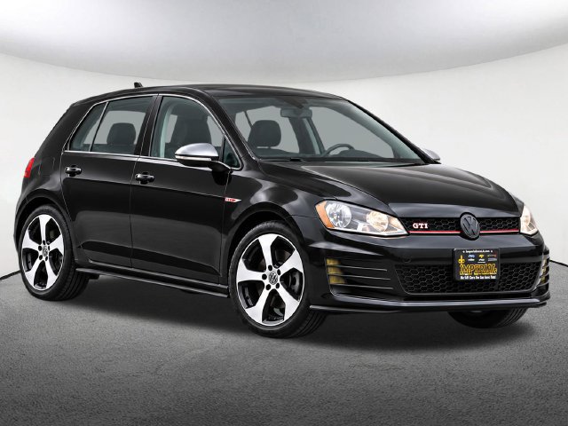 Used 2016 Volkswagen Golf 4-Door FWD image 2