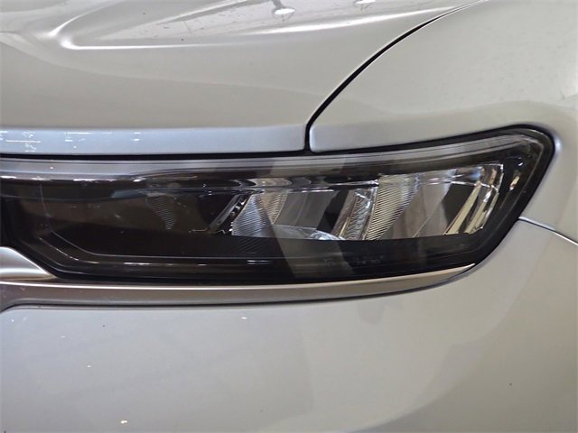 Used 2023 Jeep Grand Cherokee L Summit w/ Advanced Protech Group IV image 33