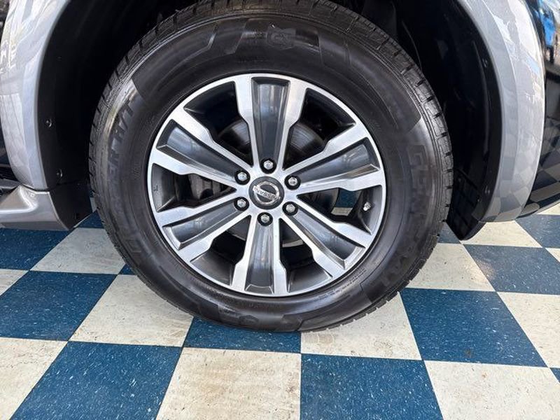 Used 2018 Nissan Armada SL w/ Moonroof Package image 27