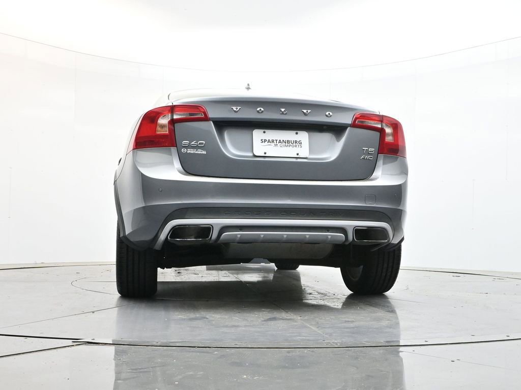 Used 2017 Volvo S60 T5 Cross Country Platinum image 36