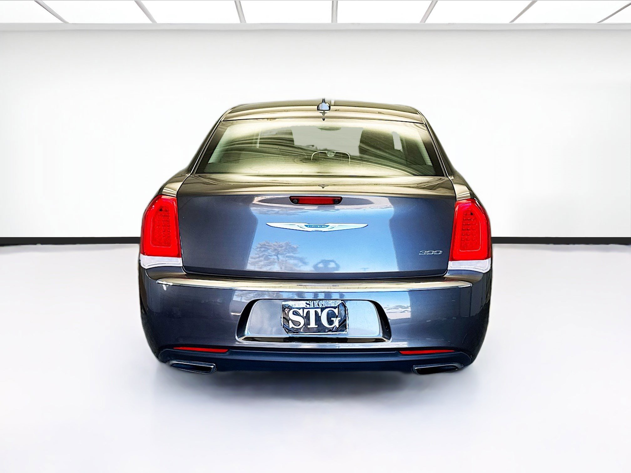 Used 2023 Chrysler 300 Touring image 5