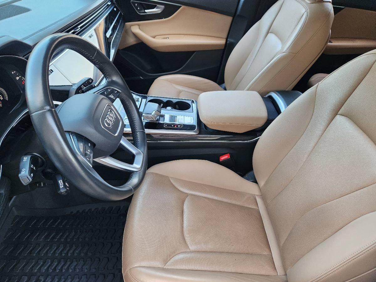 Used 2020 Audi Q8 Prestige AWD/4WD image 31