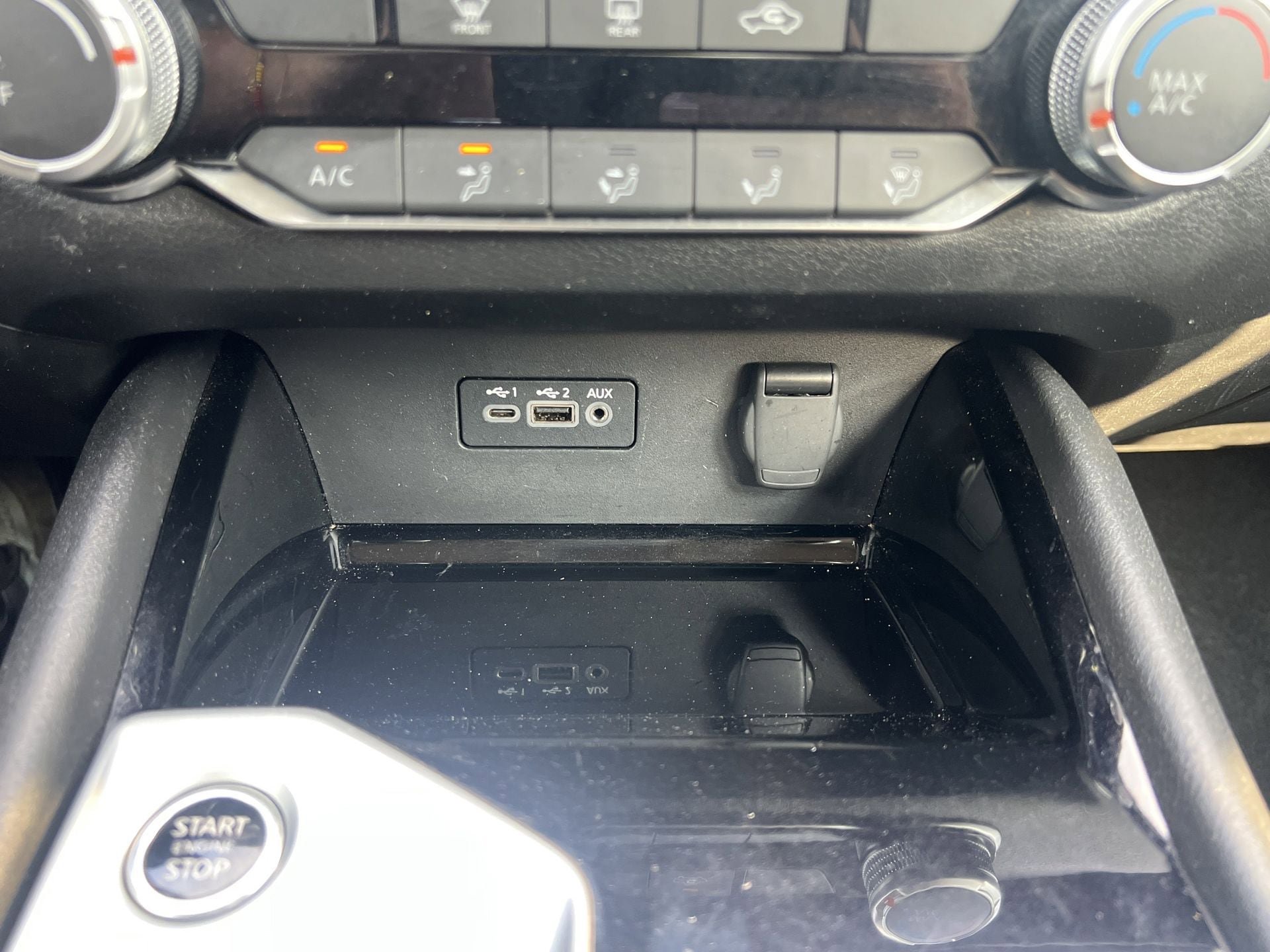 Used 2024 Nissan Altima 2.5 SV FWD image 7