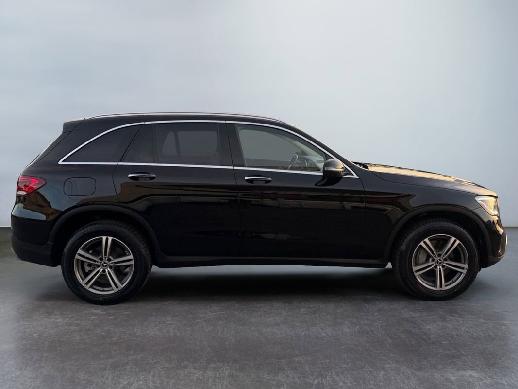 Used 2020 Mercedes-Benz GLC 300 4MATIC w/ Exterior Lighting Package image 4