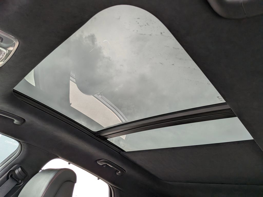 Used 2022 Genesis GV70 3.5T Sport w/ Sport Prestige Package image 23