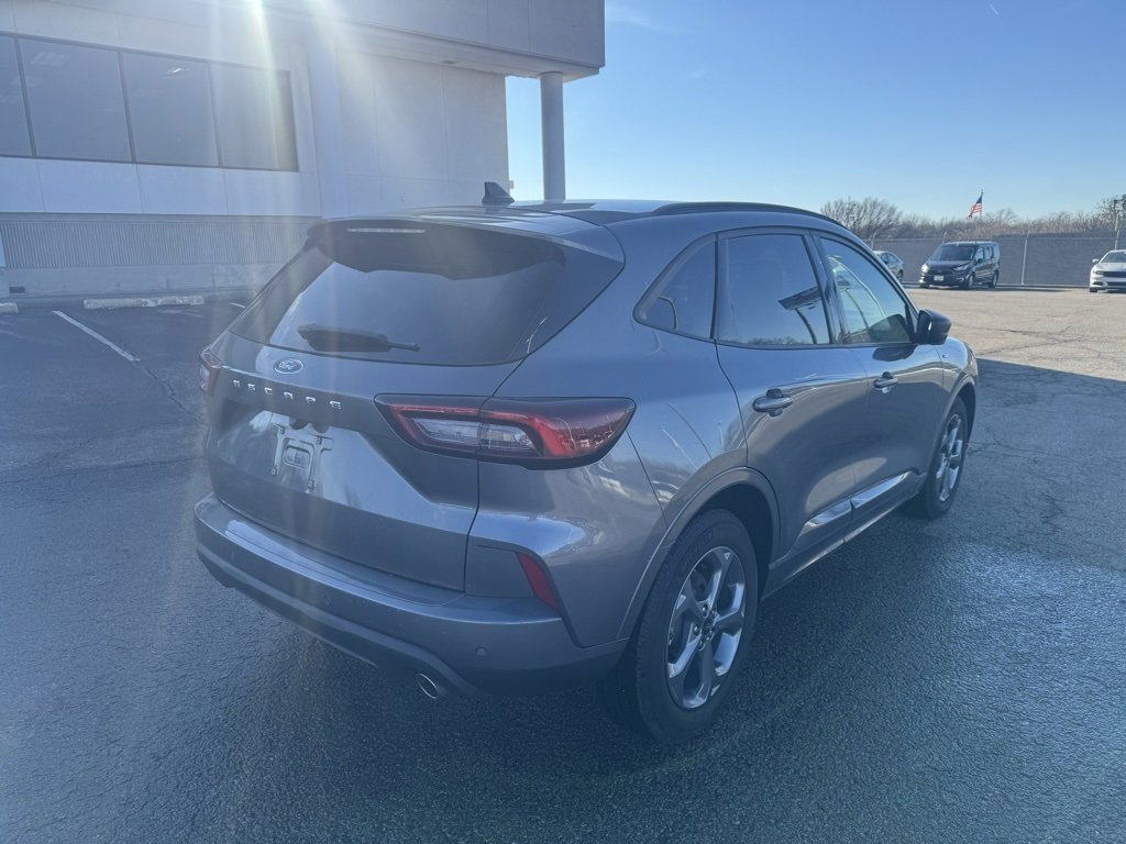 Used 2024 Ford Escape ST-Line w/ Tech Pack #1 image 7