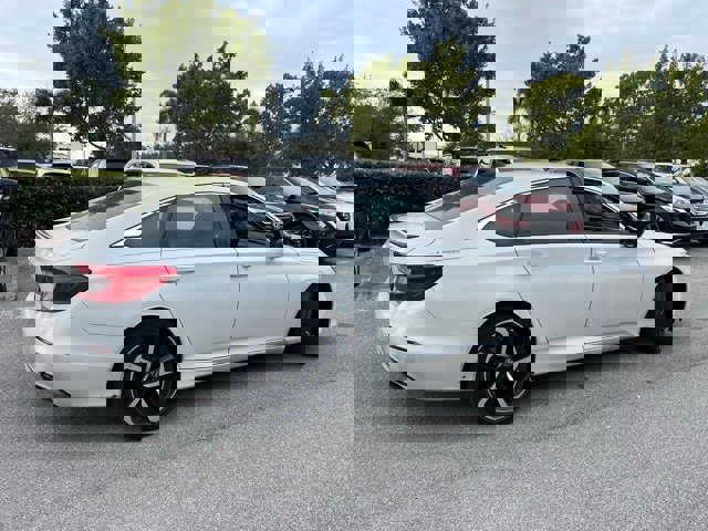 Used 2022 Honda Accord Sport Special Edition image 3