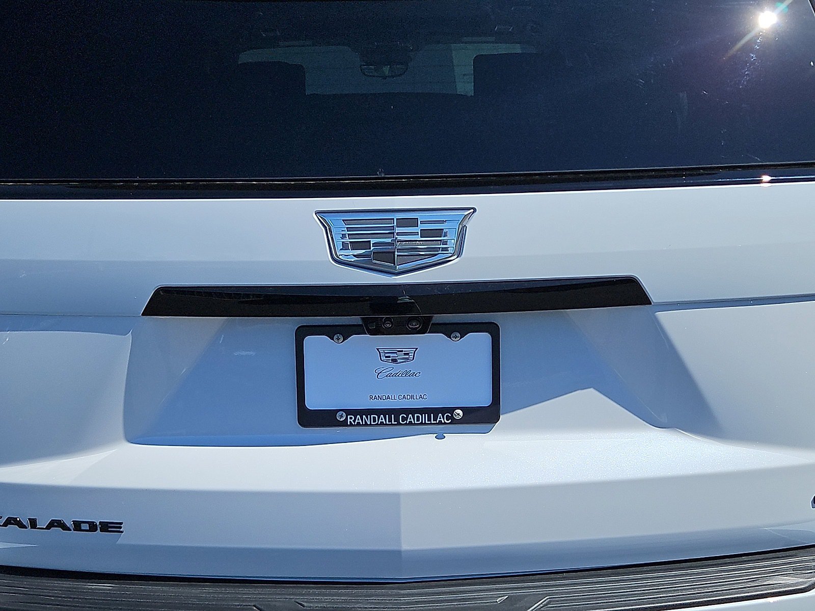 New 2026 Cadillac Escalade Platinum Sport w/ LPO, ONYX Package AWD/4WD image 5