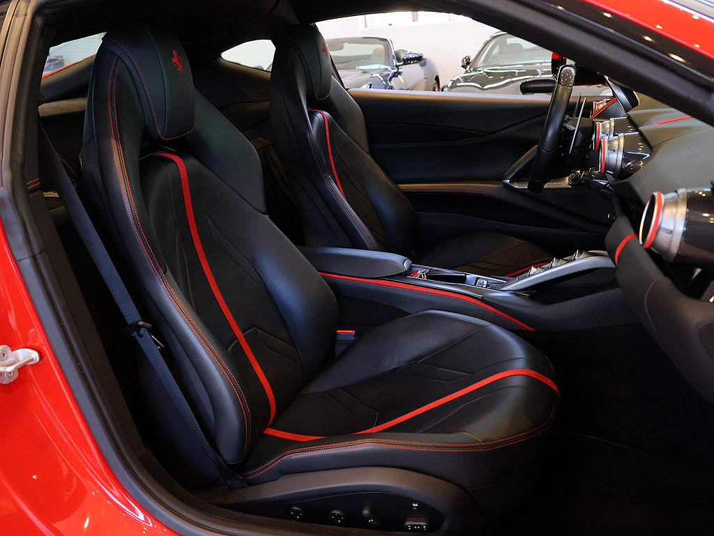 Certified 2018 Ferrari 812 Superfast RWD image 18