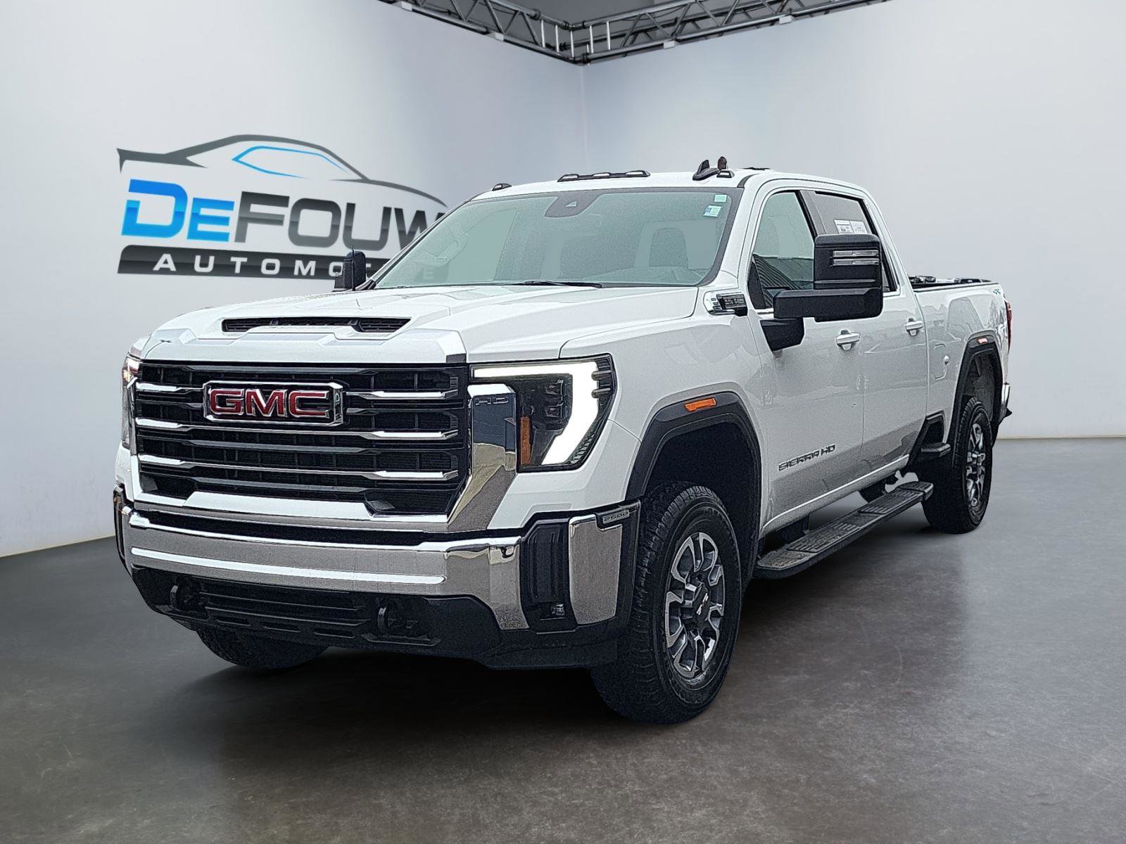 Used 2024 GMC Sierra 2500 SLE w/ SLE Value Package image 7