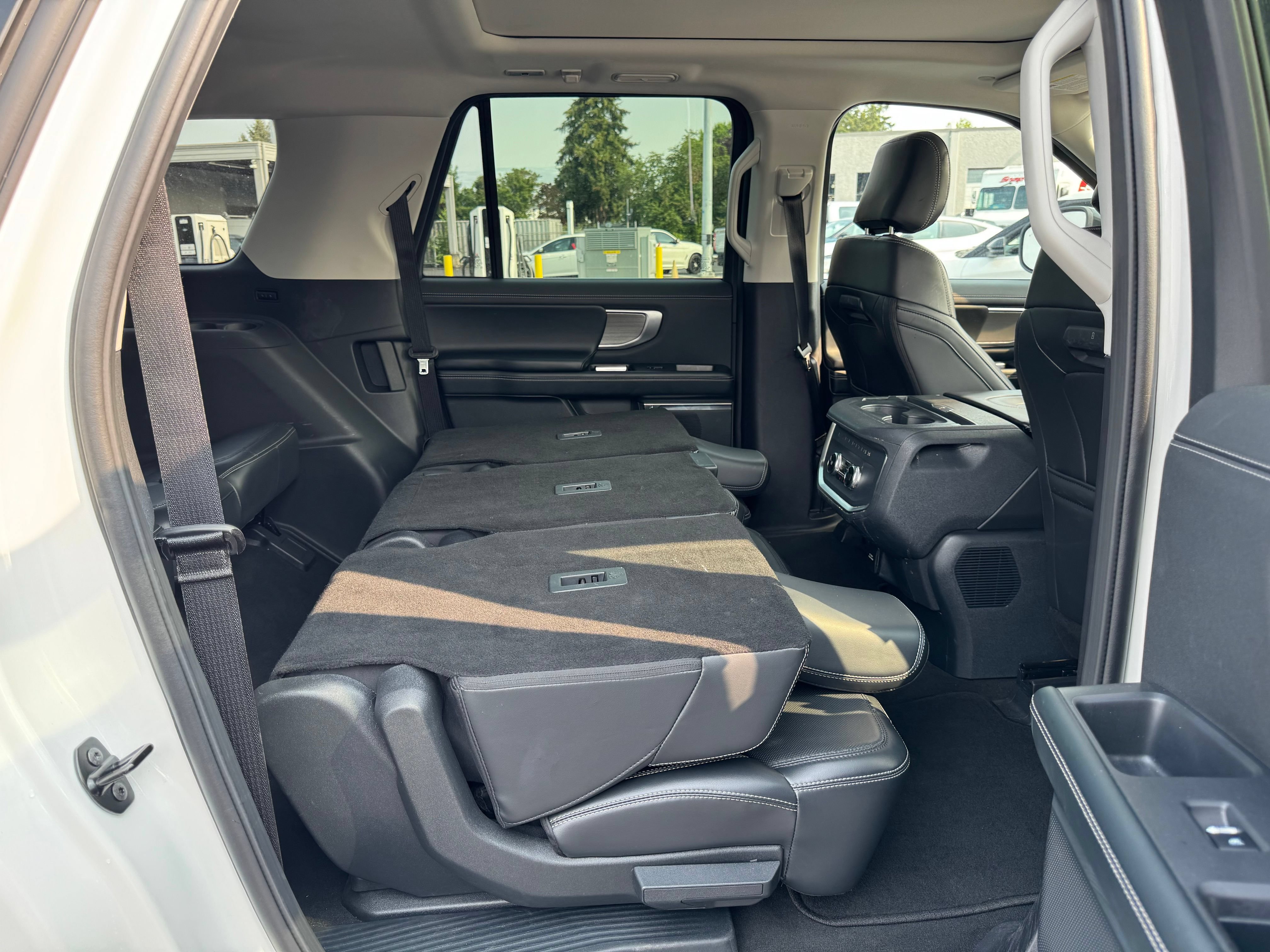 Certified 2025 Ford Expedition Max Platinum AWD/4WD image 32