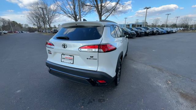 Used 2025 Toyota Corolla Cross SE image 15