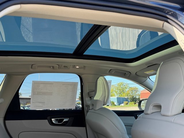 New 2026 Volvo XC60 T8 Ultra w/ Protection Package Premier image 14
