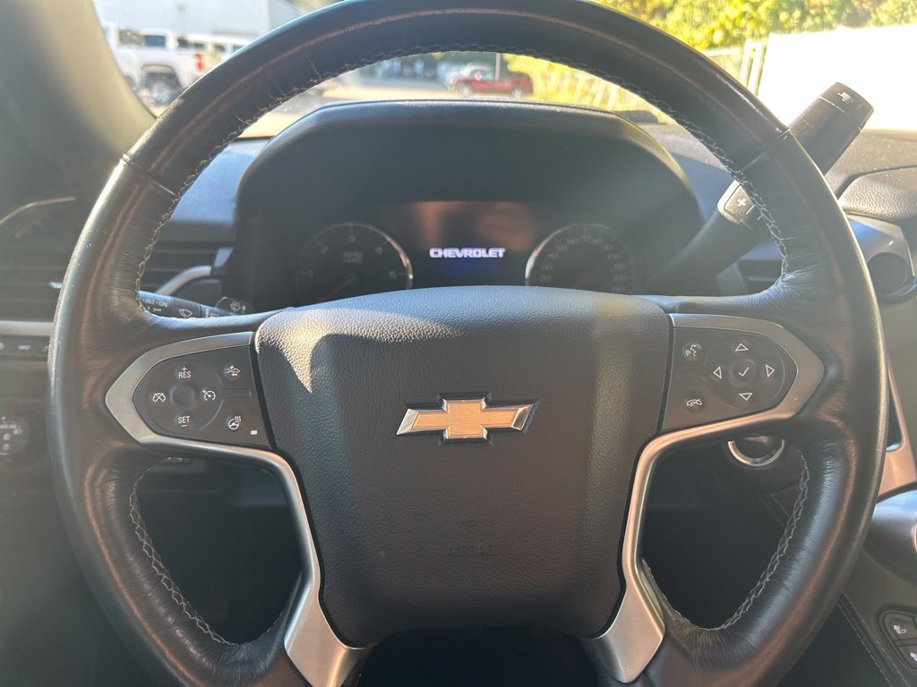 Used 2017 Chevrolet Suburban Premier AWD/4WD image 12